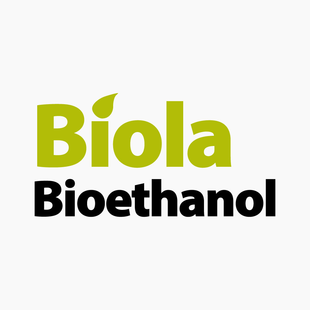 The text logo for Biola Bioethanol Liquid, displaying "Biola" in green and "Bioethanol" in black on a white background, emphasizes its CO²-neutral credentials. This 1L bottle is designed specifically for Höfats SPIN 900, 1200, and 1500.