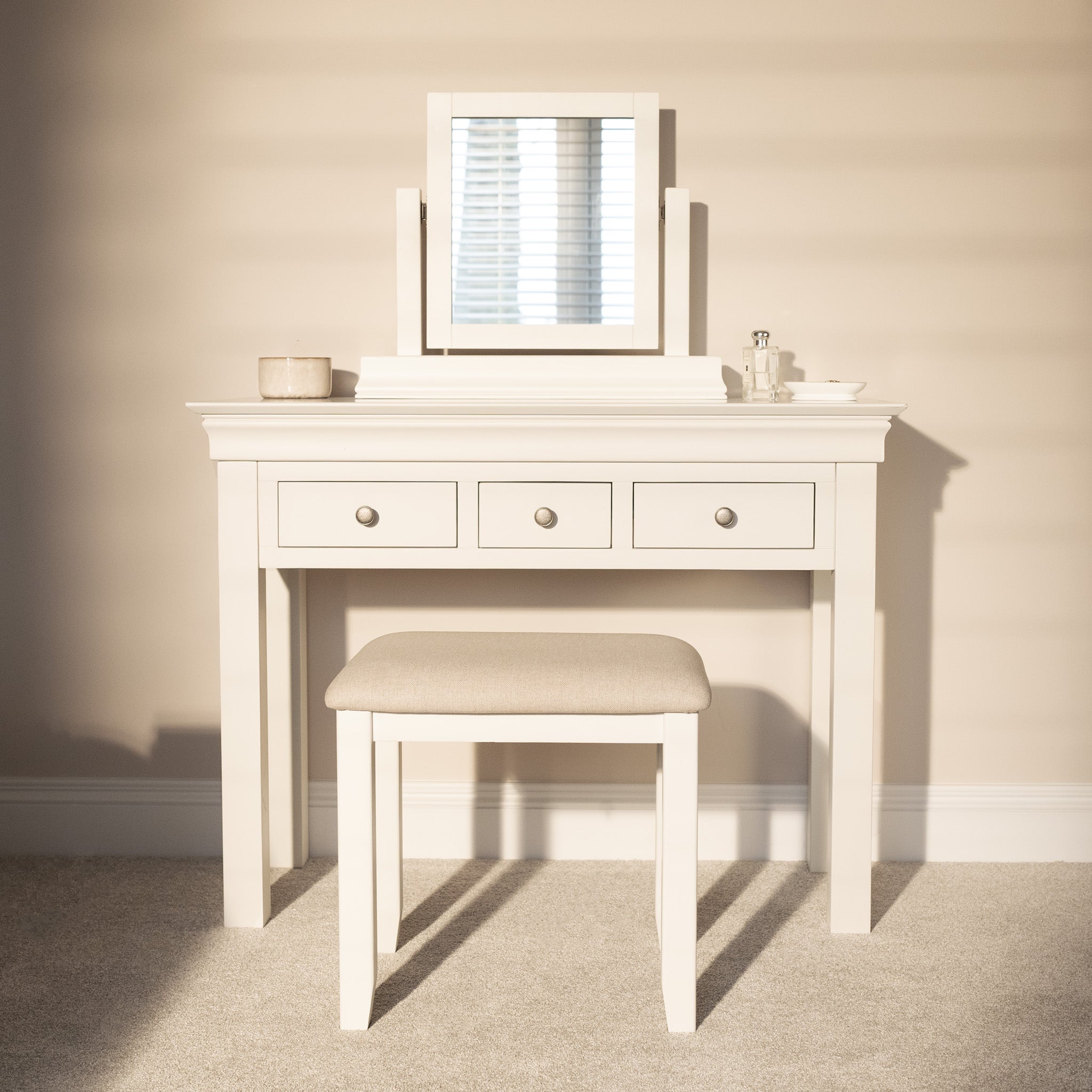 Chalbury Console Desk in Warm White