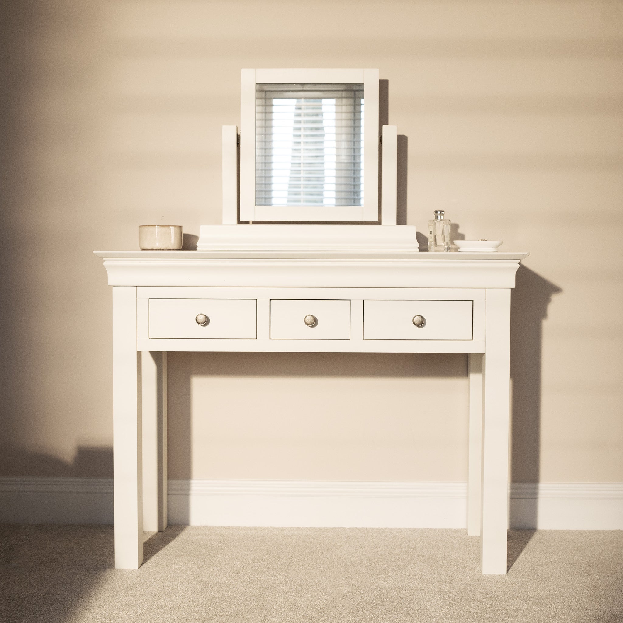 Chalbury Console Desk in Warm White