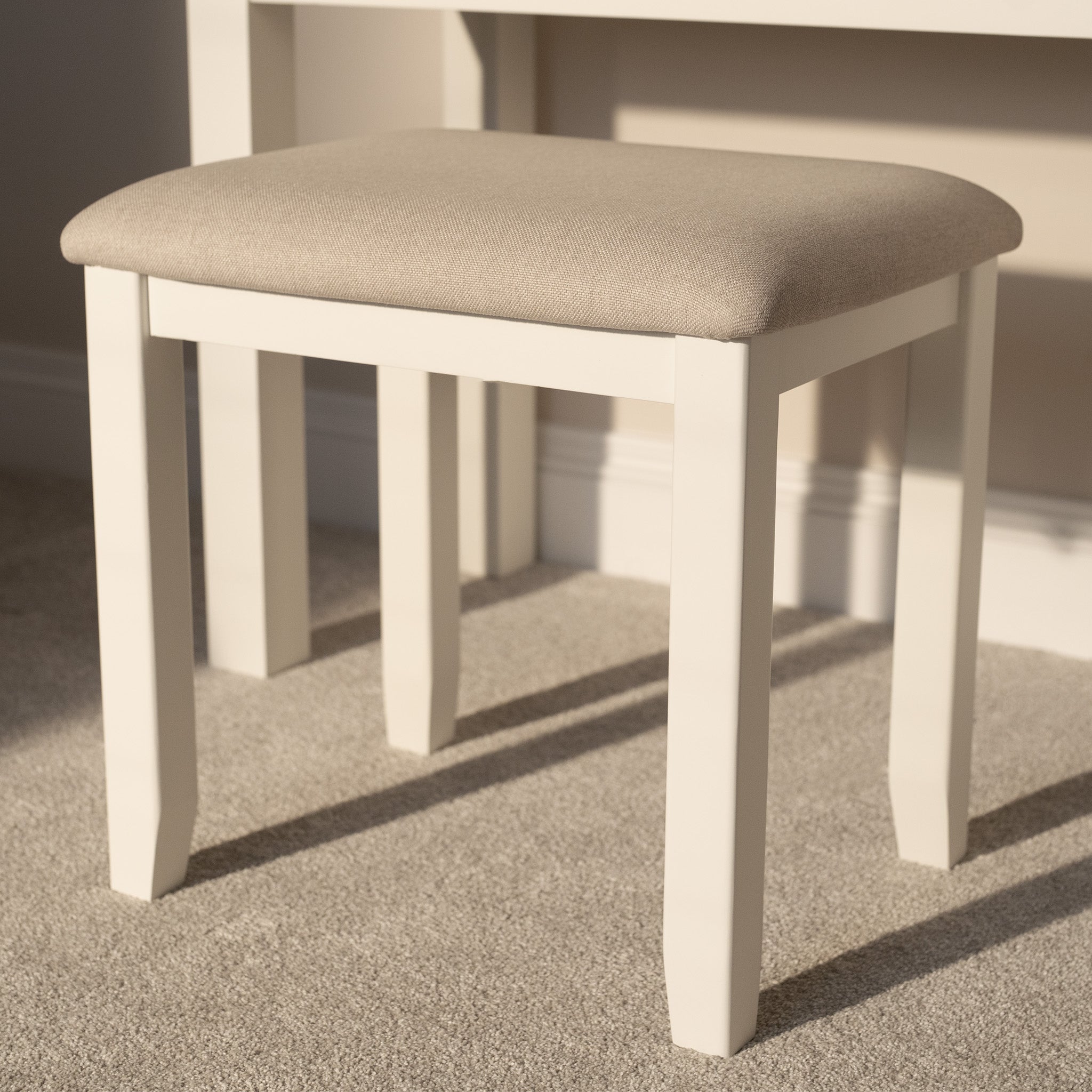 Chalbury Dressing Table with Drawers in Warm White