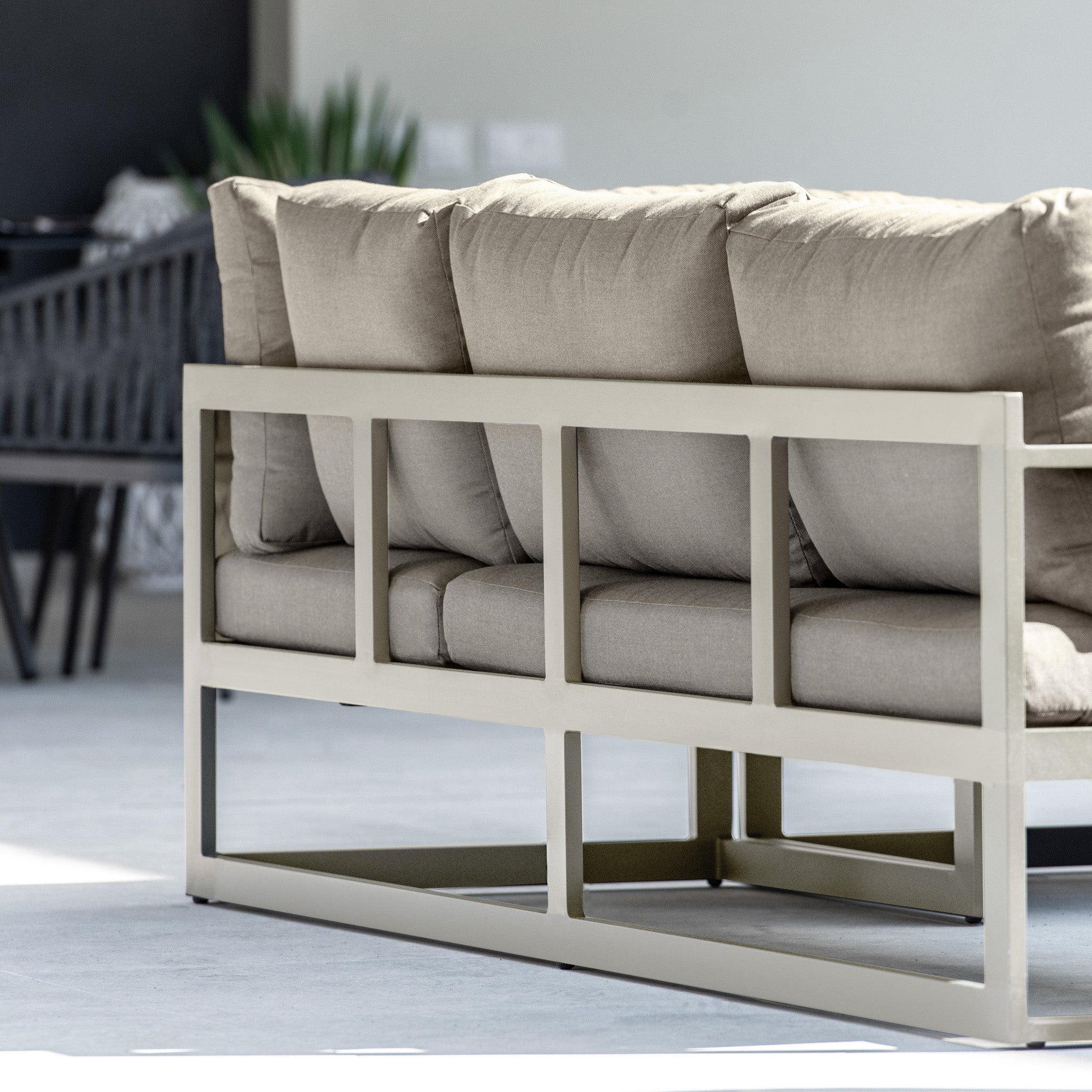 Havana Corner Group Set with Reclining Feature and Coffee Table in Latte