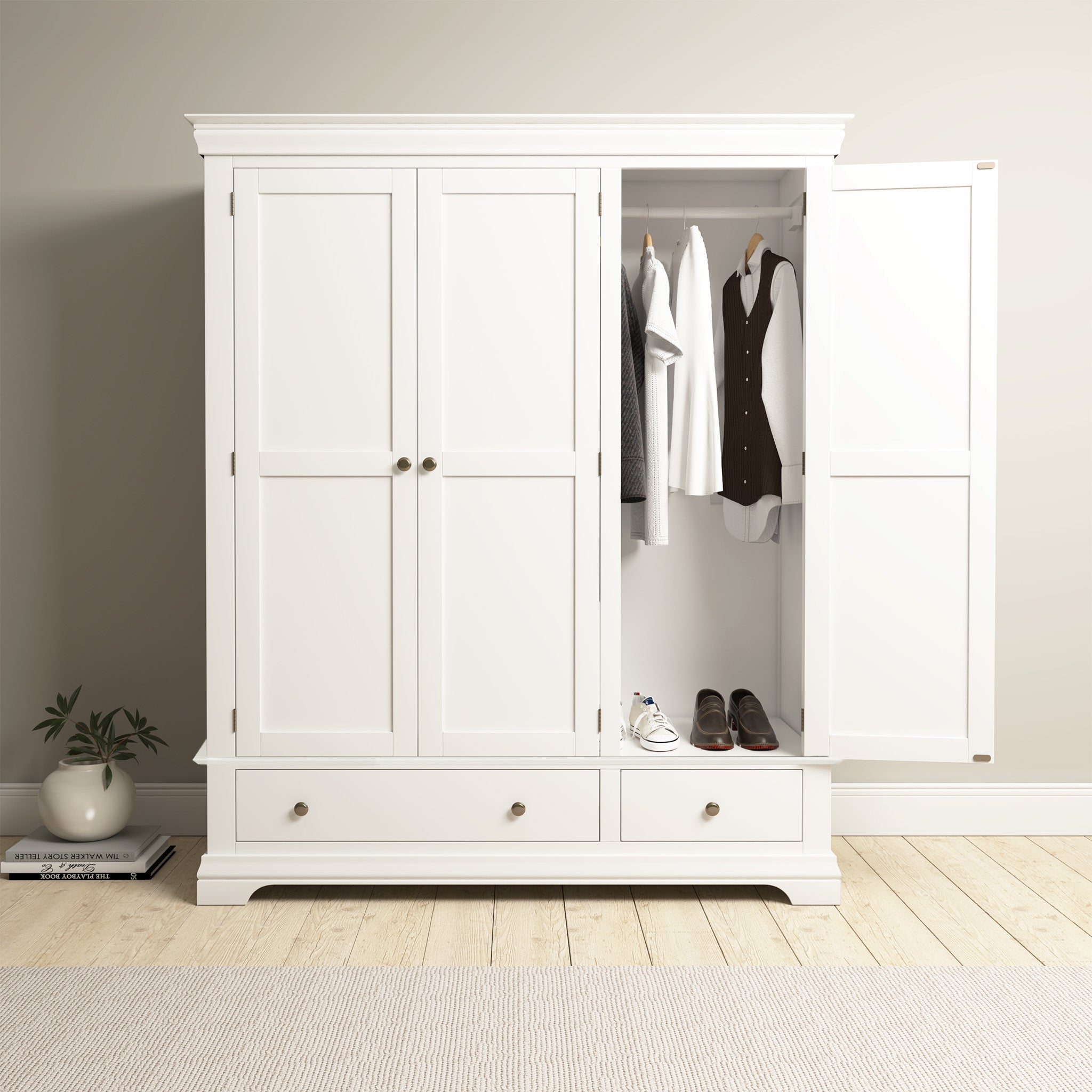 Chalbury Triple Wardrobe in Warm White